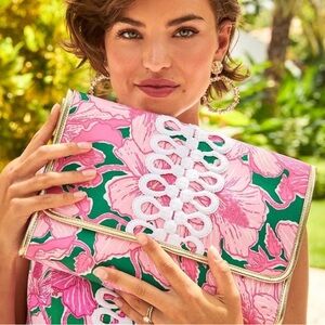 Lilly Pulitzer Kelly Green Hibis Kiss Envelope Pouch